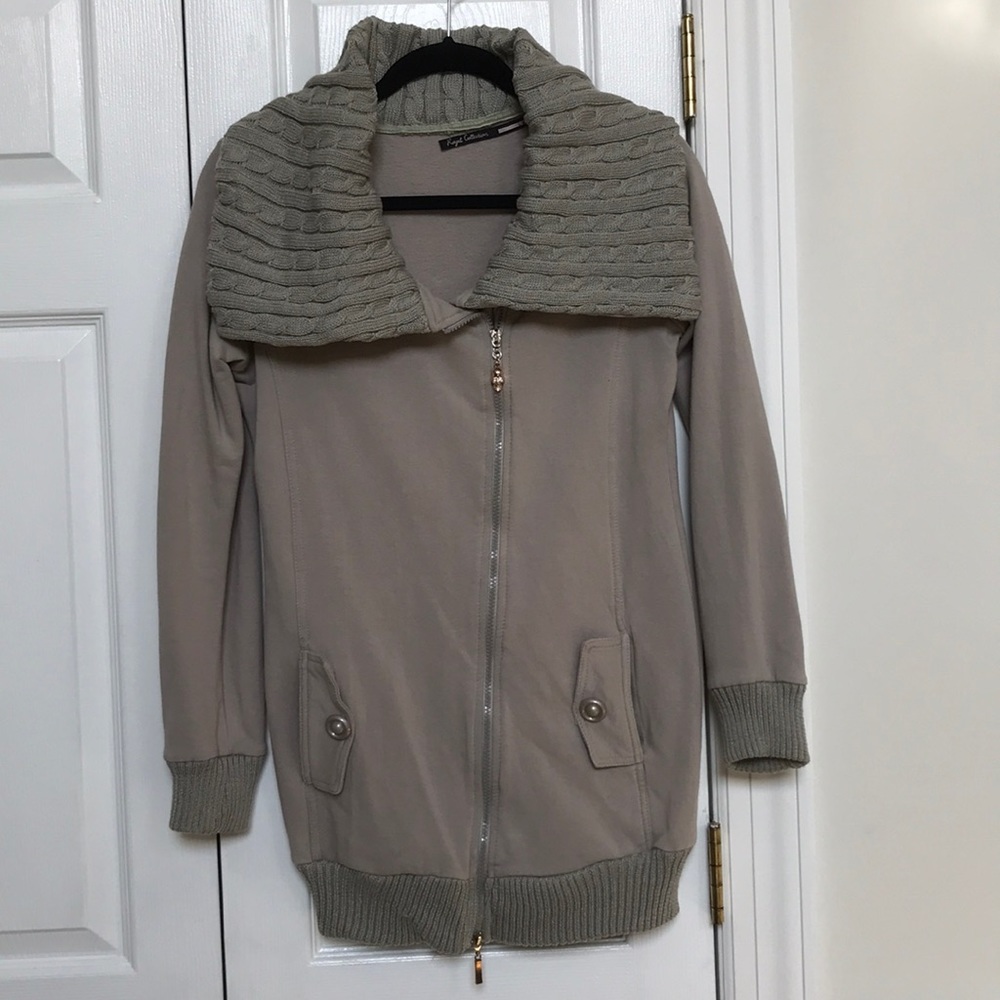Zippered Cardigan with skull zipper detail